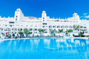 Hollywood Mirage Los Cristianos
