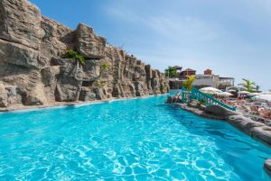 Paradise Park Fun Lifestyle Hotel