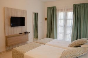 Klayman Olivina Aparthotel