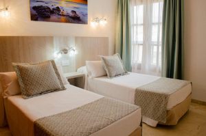 Klayman Olivina Aparthotel