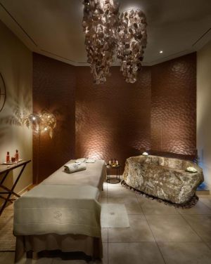 Royal River & Spa, Luxury Hote